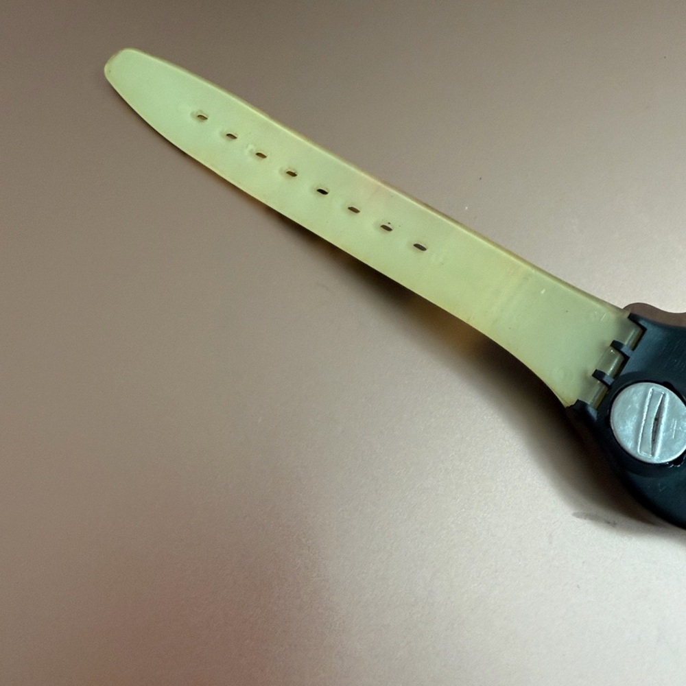 1996 Olympics Annie Liebowitz Swatch Black & Cream Sports Graphic Analog Watch - Picture 5 of 10
